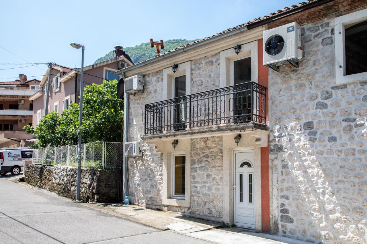 Happy Home Apartments Kotor Exterior photo